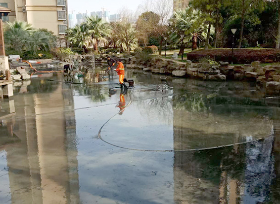通渭景观池淤泥清理